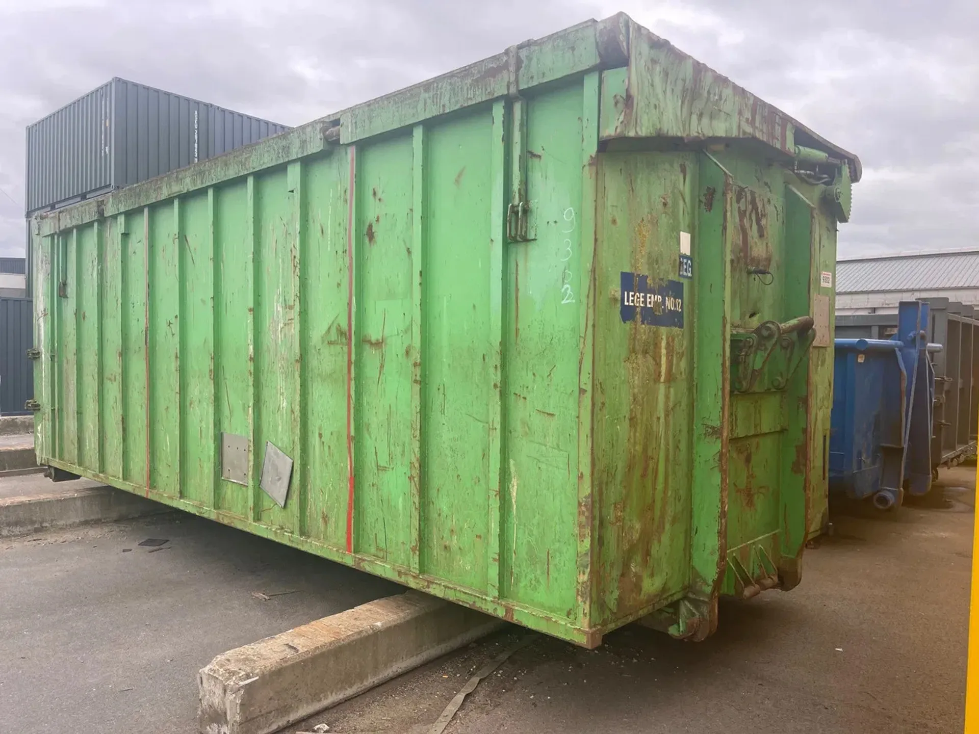 Vernooy afzetcontainer 9302