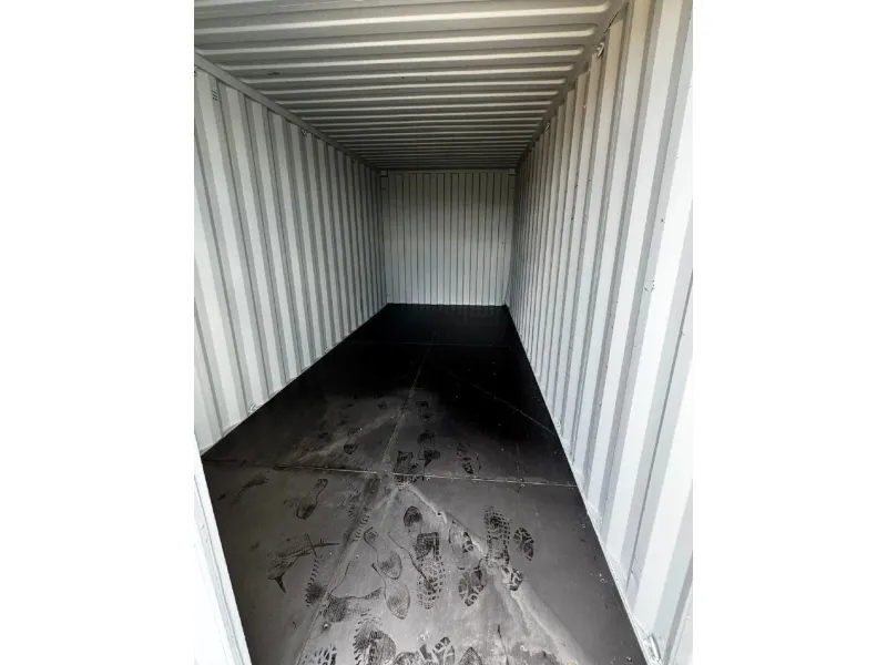 Vernooy ZEECONTAINER 20FT 8.6 106902 KOOPJE MET SCHADE - Vernooy