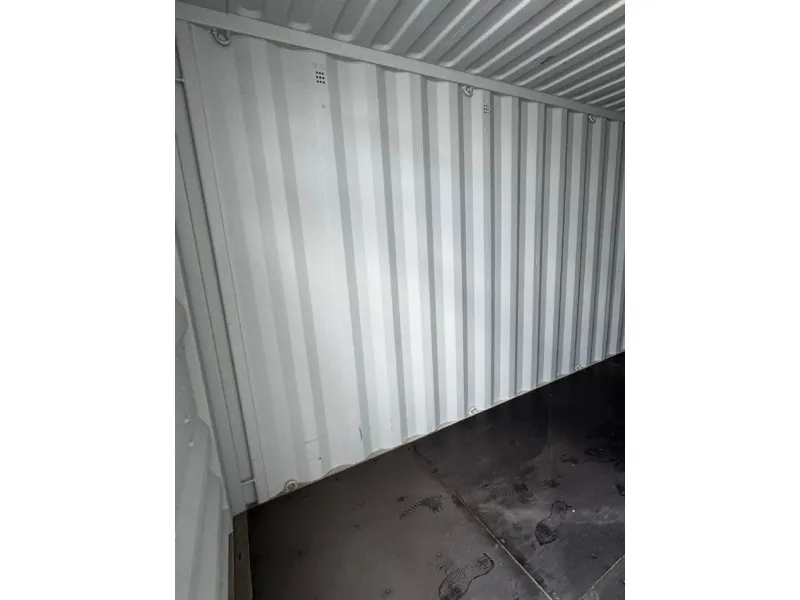 Vernooy ZEECONTAINER 20FT 8.6 106902 KOOPJE MET SCHADE - Vernooy