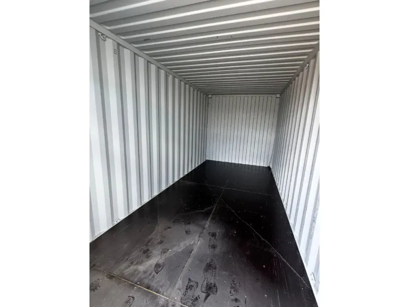 Vernooy ZEECONTAINER 20FT 8.6 106902 KOOPJE MET SCHADE - Vernooy