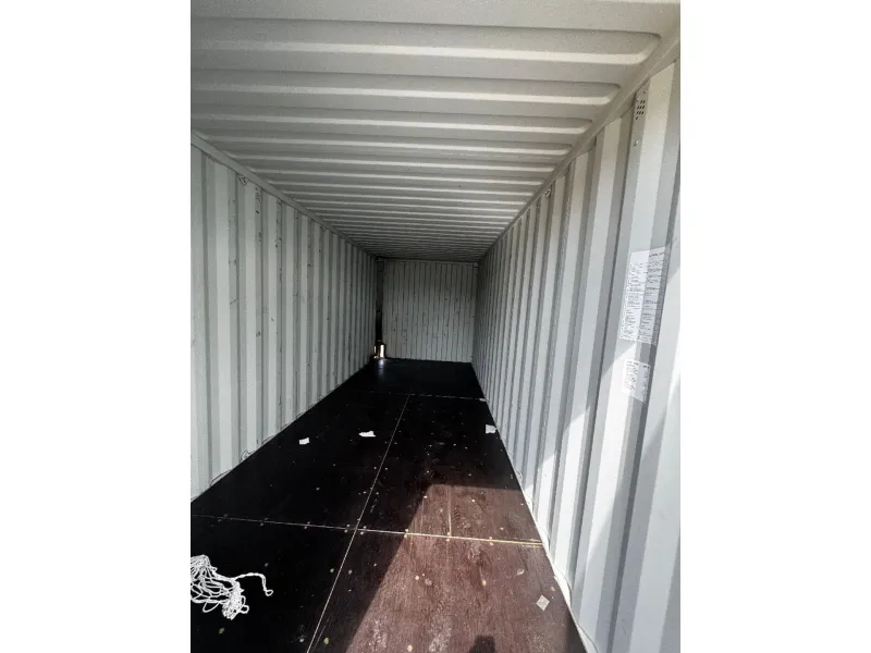 Vernooy ZEECONTAINER 20FT 8.6 106340 KOOPJE MET SCHADE - Vernooy